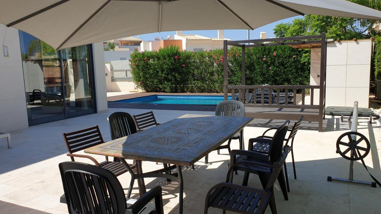 Luxury City Villa Olivia 10 - 15 Min To The Beach Oura, Private Swimming Pool 알부페이라 외부 사진